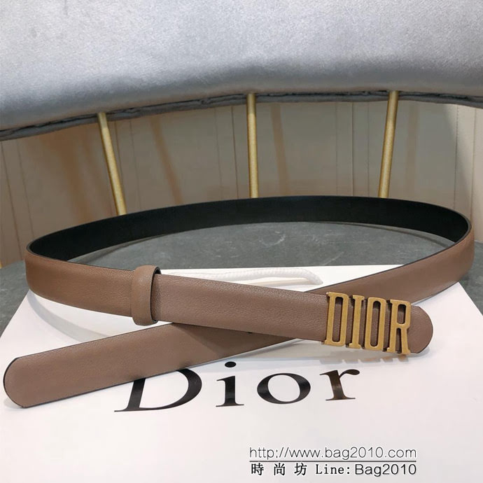 DIOR迪奧 18新款 DIOR字母復古銅扣 雙面進口頭層牛皮腰帶 優雅經典 女款皮帶  xfp1130